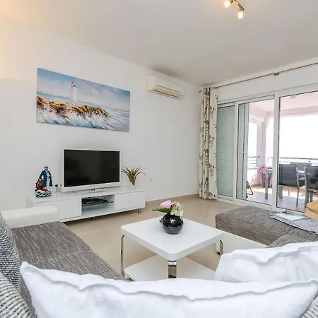 Vesna Апартаменты Трогир